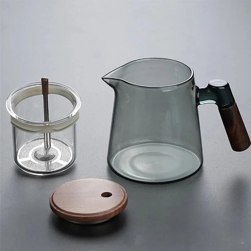 Théière En Verre Et Bois
