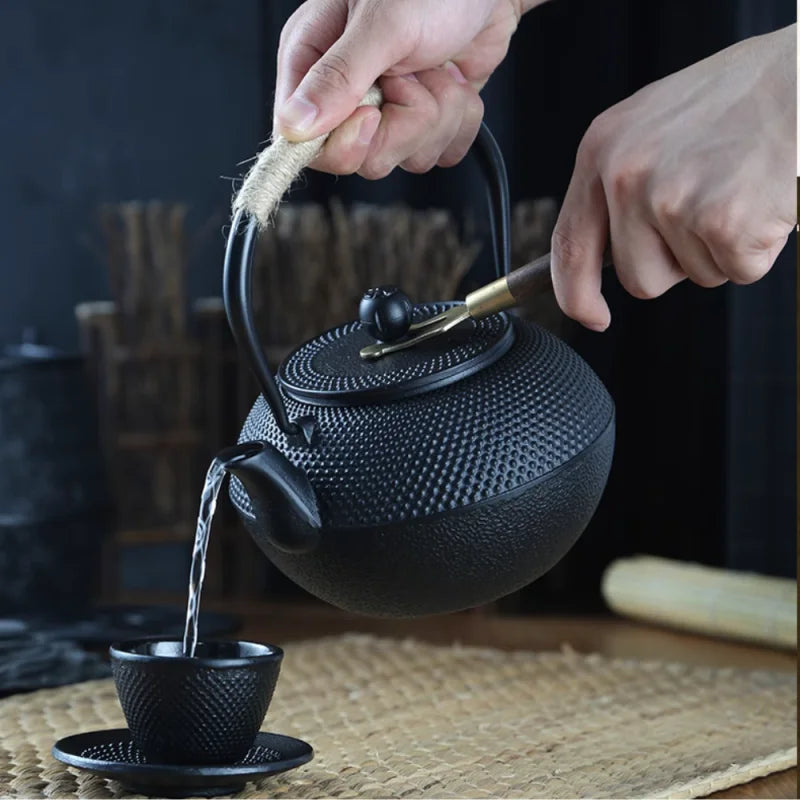 Théière En Fonte Japonaise