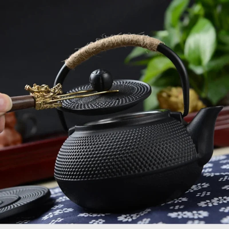 Théière En Fonte Japonaise